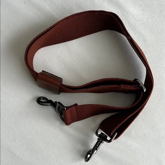 Longchamp Le Pliage Purple Large Travel Tote Expandable comes w/ shoulder strap - Picture 6 of 9